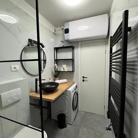 Appartement Kai 16 *